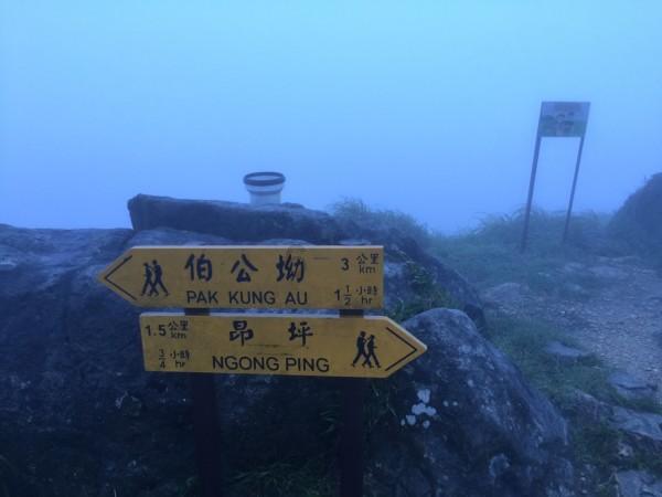 迎新春 送祝福 重庆韩泰为54户困难家庭送年货